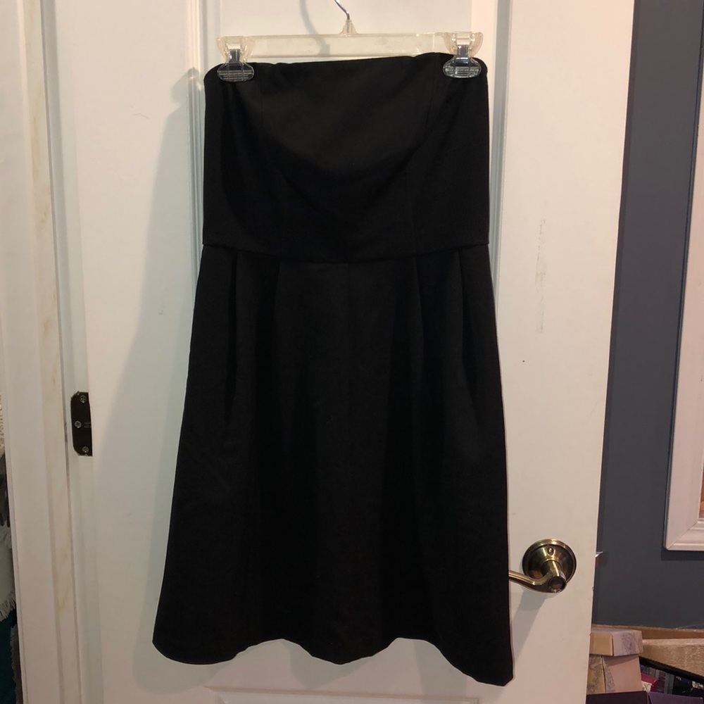 Strapless LBD